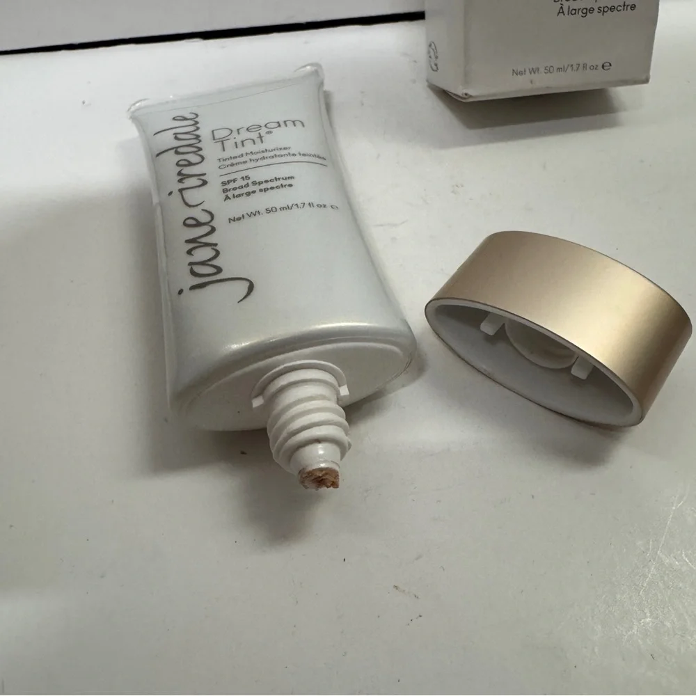 jane iredale Dream Tint Tinted Moisturizer SPF 15 Peach B 1.7 Oz